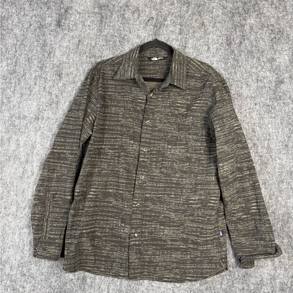 The North Face men’s long sleeve abstract print shirt, size L.
